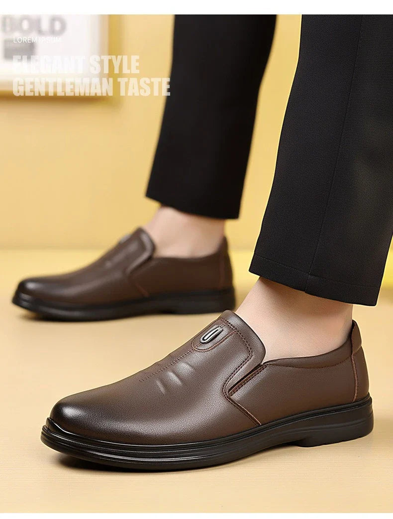 Spring Autumn New Designer Loafers for Men Solid Color Fashion Business Casual Shoes Male Soft Sole British Leather Shoes Man