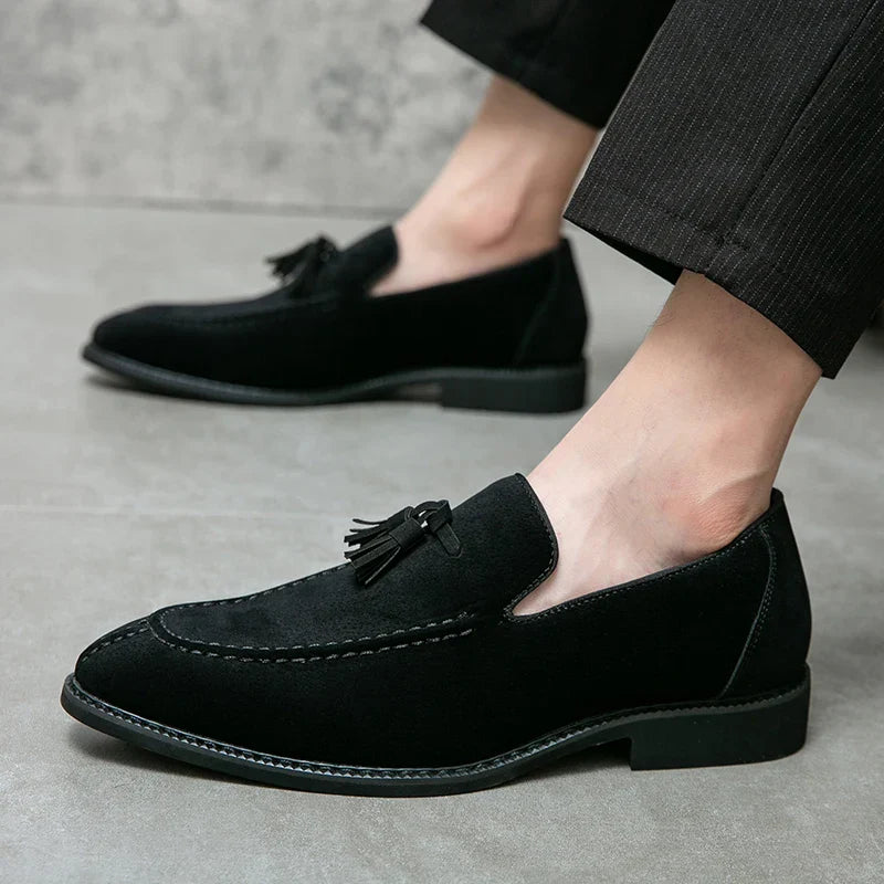 Britain Pointed Black Brown Tassels All Match Shoes For Men Casual Loafers Formal Dress Footwear Sapatos Tenis Masculino