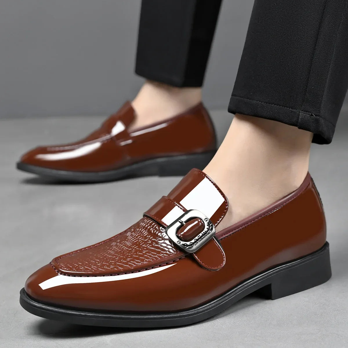 Party Wedding Oxford Footwear New Arrival Leather Men Casual Shoes Office Work Business Shoes Pointed Toe Loafers Brogue Shoes