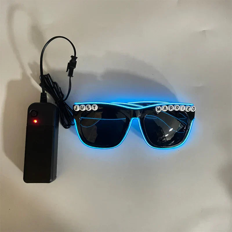 LED Just Married Glasses Wedding Bride To Be Surprise Gift Couple Glasses Souvenirs Glowing Heart Glasses Married Sunglasses
