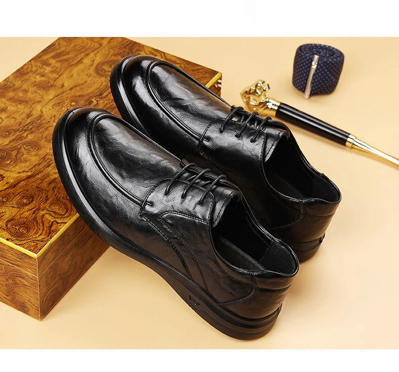 Spring Autumn New Business Casual Shoes for Men Solid Color Fashion Wedding Shoes Male Soft Sole Lace Designer Loafers Man