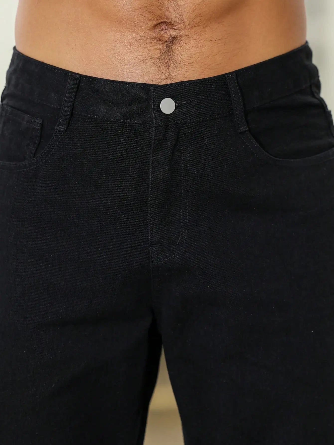 Men's black casual pants, loose, comfortable and versatile trousers, suitable for daily commute, sports and fashion.