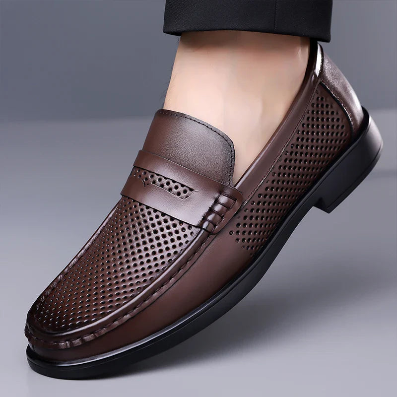 2026 Summer Mens Leather Loafers Slip on Casual Shoes Breathable Moccasins Comfortable Walking Office Flats Male Walking Shoes