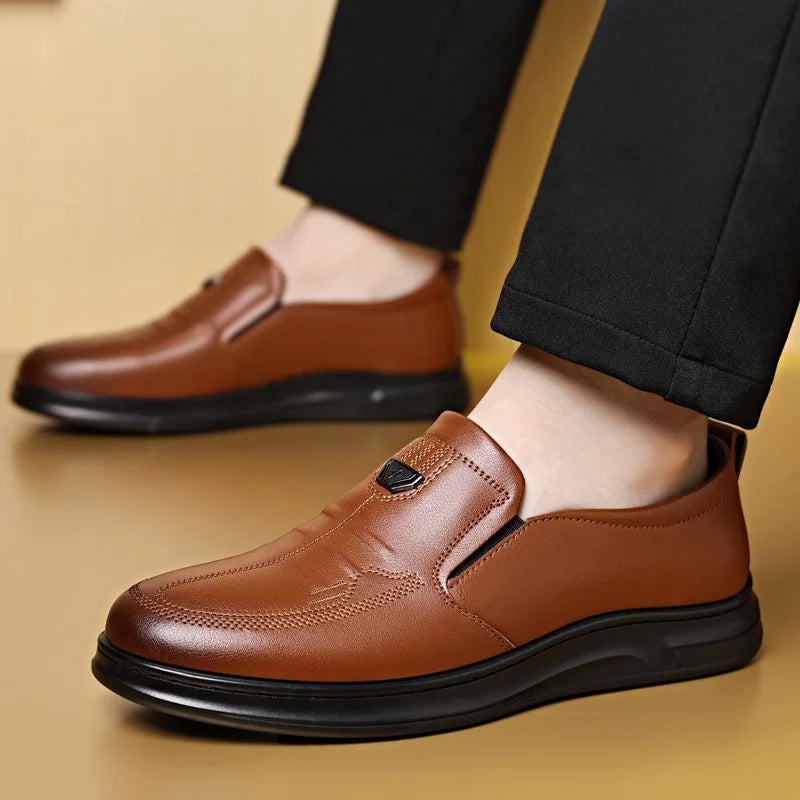 Men's Leather Business Loafers Spring Autumn Black Slip-On Shoes Male Breathable Soft Sole Comfortable Casual Driving Shoes Man