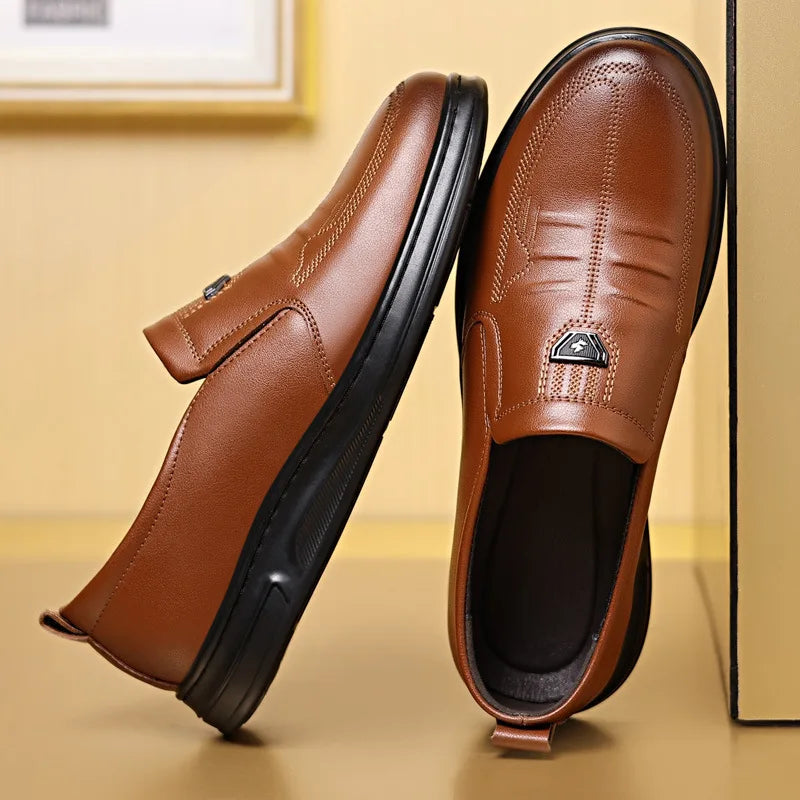 Men's Leather Business Loafers Spring Autumn Black Slip-On Shoes Male Breathable Soft Sole Comfortable Casual Driving Shoes Man