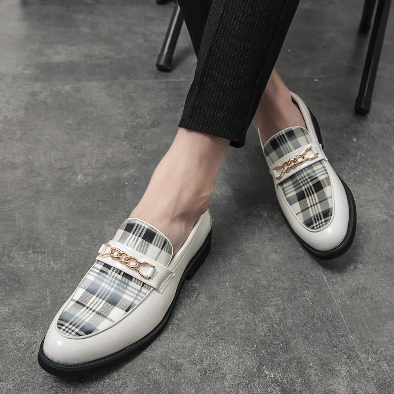 New High Quality Italian Shoe for Men Loafers Casual Men Shoes Luxury Leather Slip-on British Style Striped Soft Shoes Moccasins