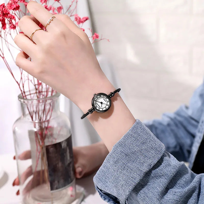 Women Bracelet Watch Retro Gold Bangle Women Watches Stainless Steel Retro Ladies Quartz Wristwatch Clock Dress Watch