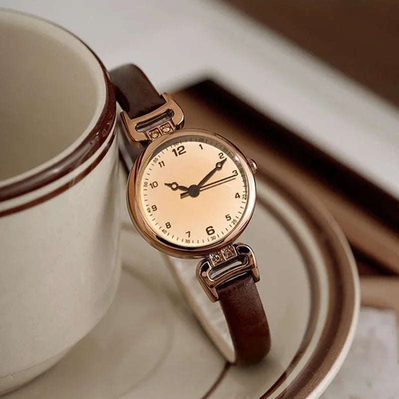 Simple Women's Watches Small Round Ladies Bracelet Watch PU Leather Thin Retro Quartz Wristwatch for Women Girls Gifts