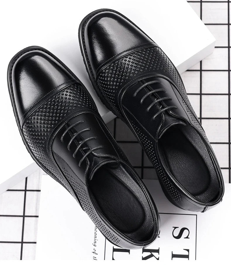 Breathable Hallow New Designer Cow Leather Shoes for Man Summer Autumn Fashion Business Casual Dress Shoes Loafers Man