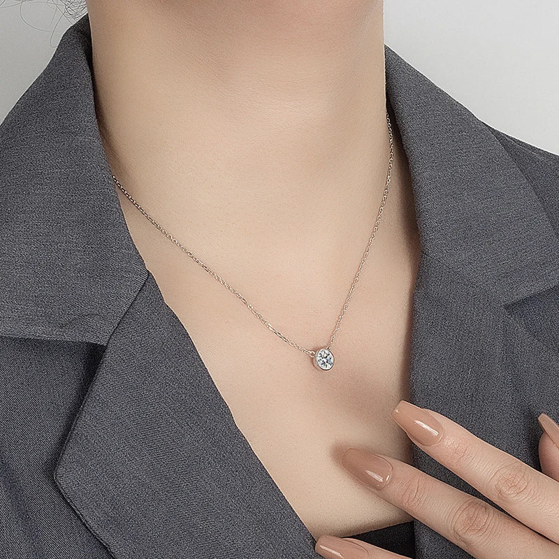 0.5/1CT Moissanite Necklace for Women S925 Pure Silver Bubble Round Diamond Pendant Fashion Jewelry Party Gift