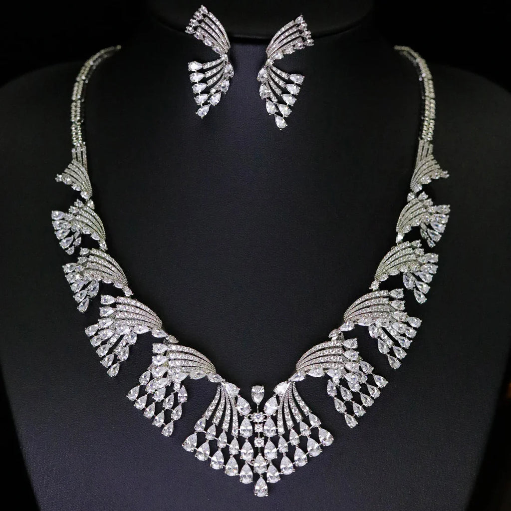 New White cubic zirconia Necklace Set Retro Palace Style Jewelry Women's Dress Decoration Suitable for Wedding Ball Bride Gift