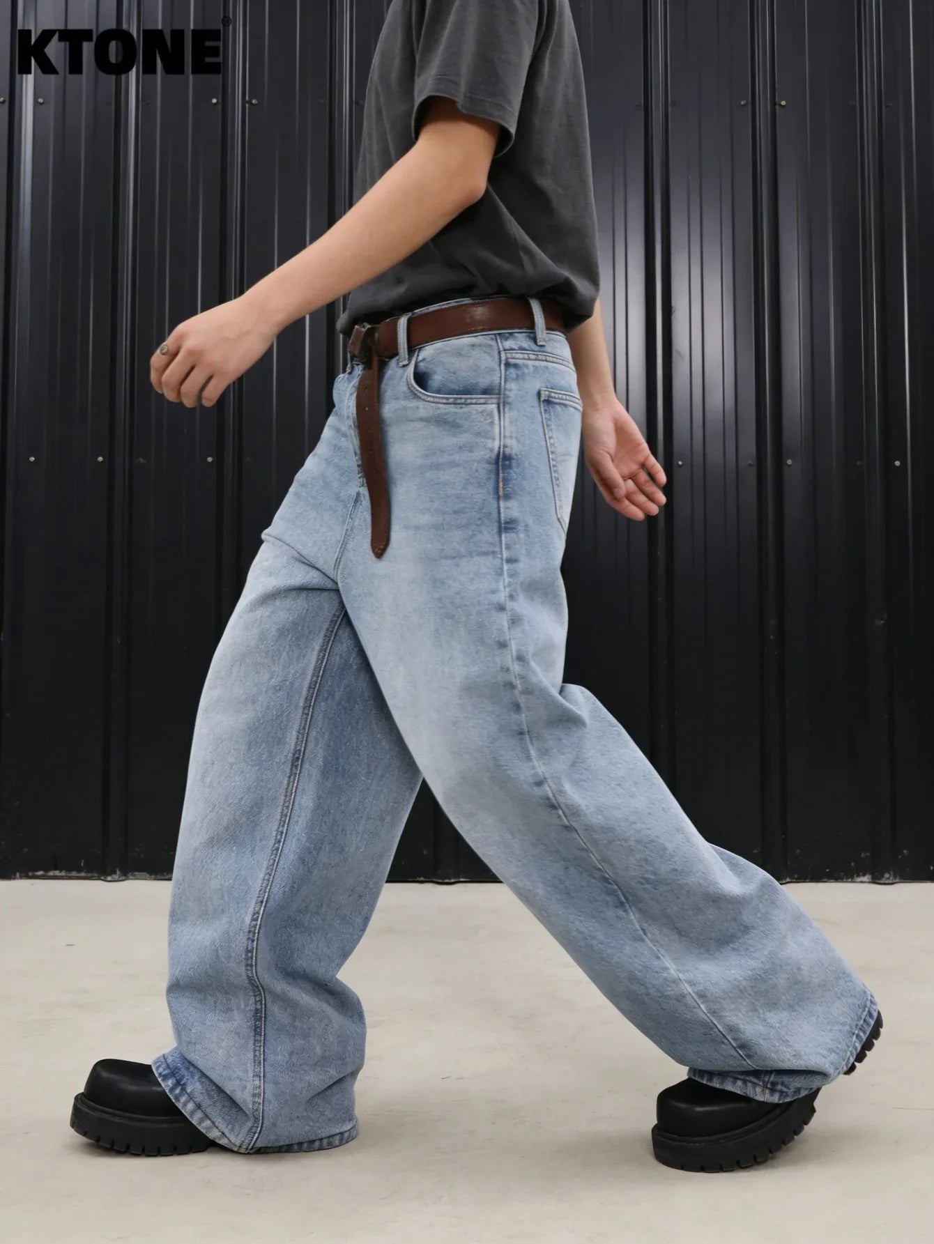 Men's Original Blue Baggy Jeans Light Retro For Dating Y2K Drip Casual Wear No accessories or belts included