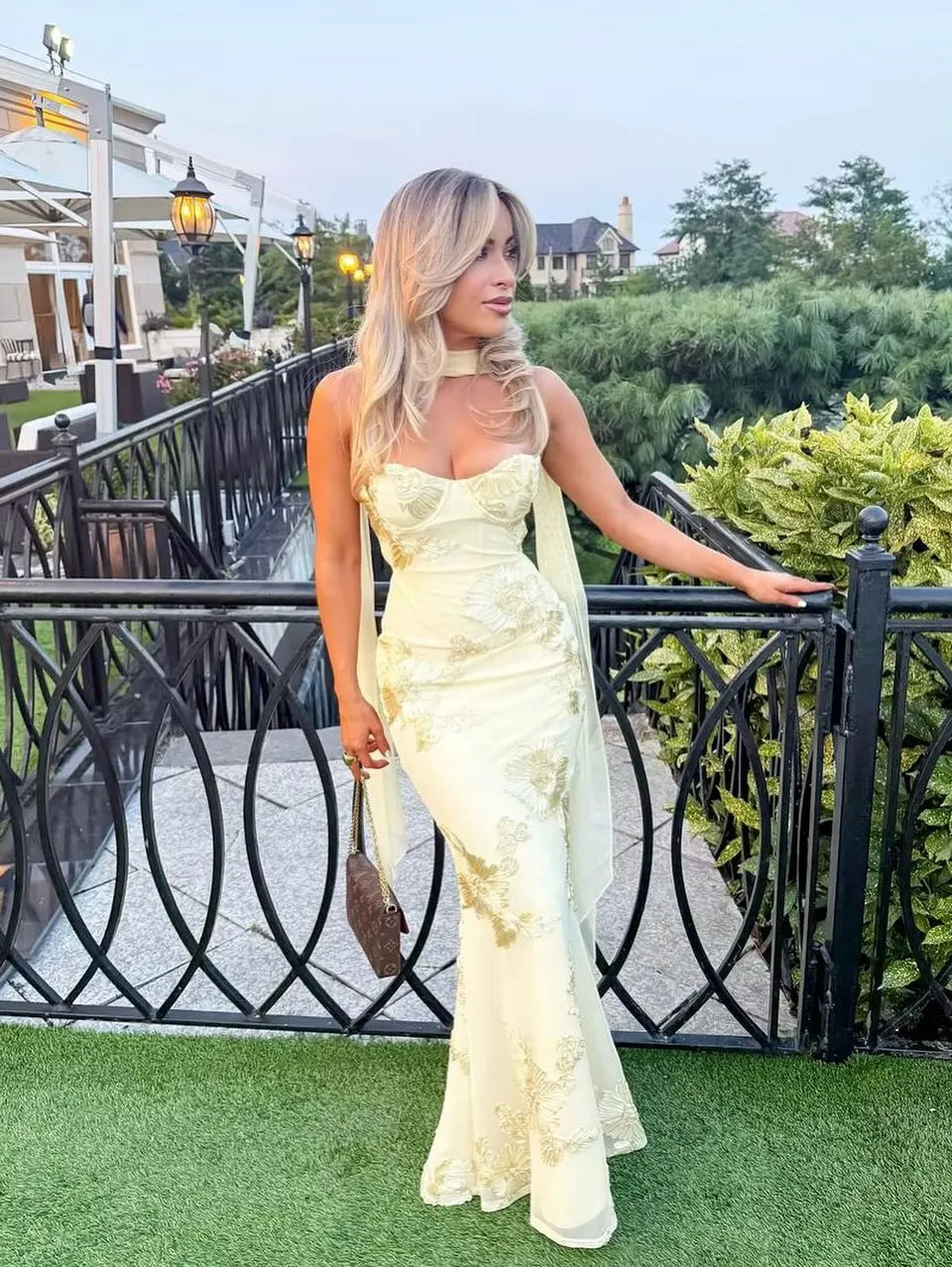 Women Maxi Backless Dress Sexy 3D Floral Embroidery Mermaid Gown Yellow Formal gala Prom Party Dress Long