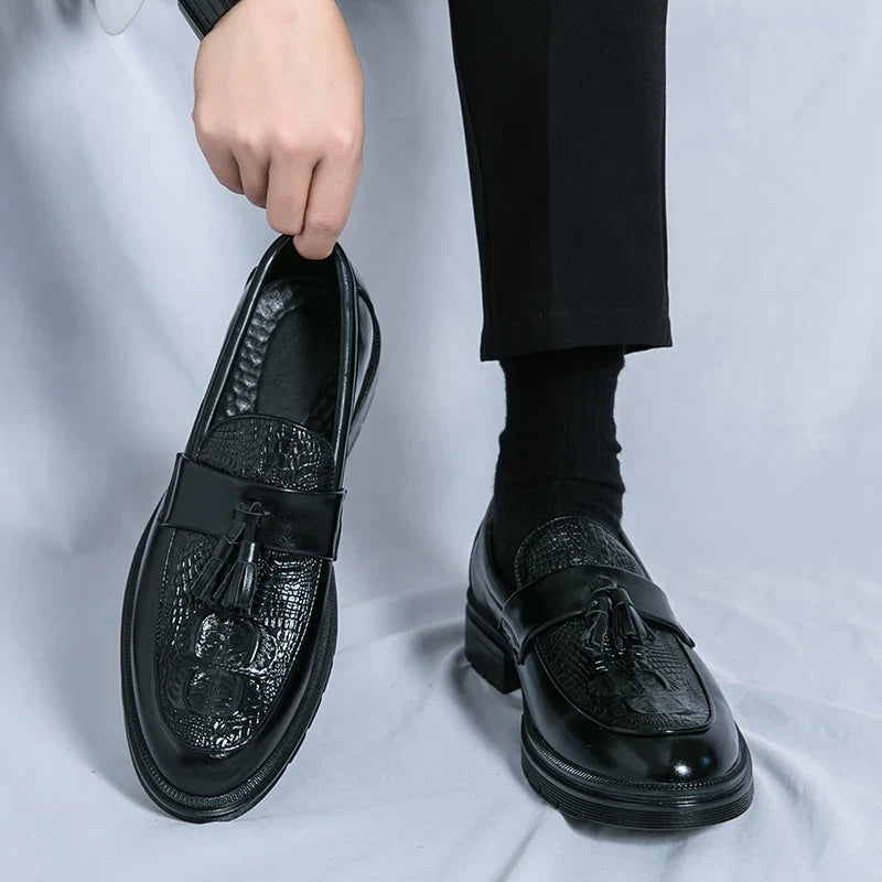 Men's Shoes Leather Men Fashion Spring Tassel Loafers Hot Sale Handmade Business Shoes Luxury Brand Lace-Up Men's Groom Footwear