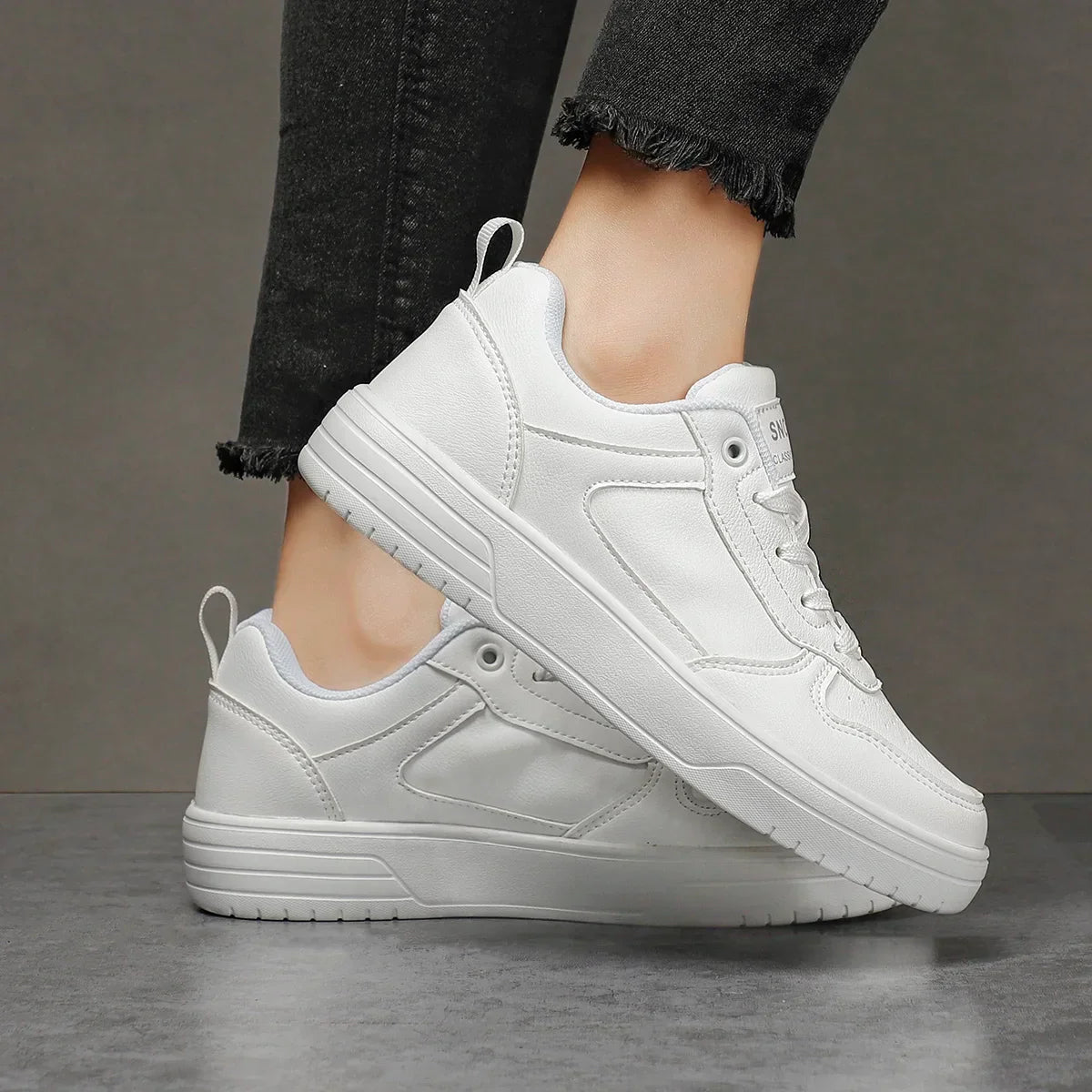 Women Shoes Skateboarding Shoes For Women Sneakers Lightweight White Black Sports Shoes