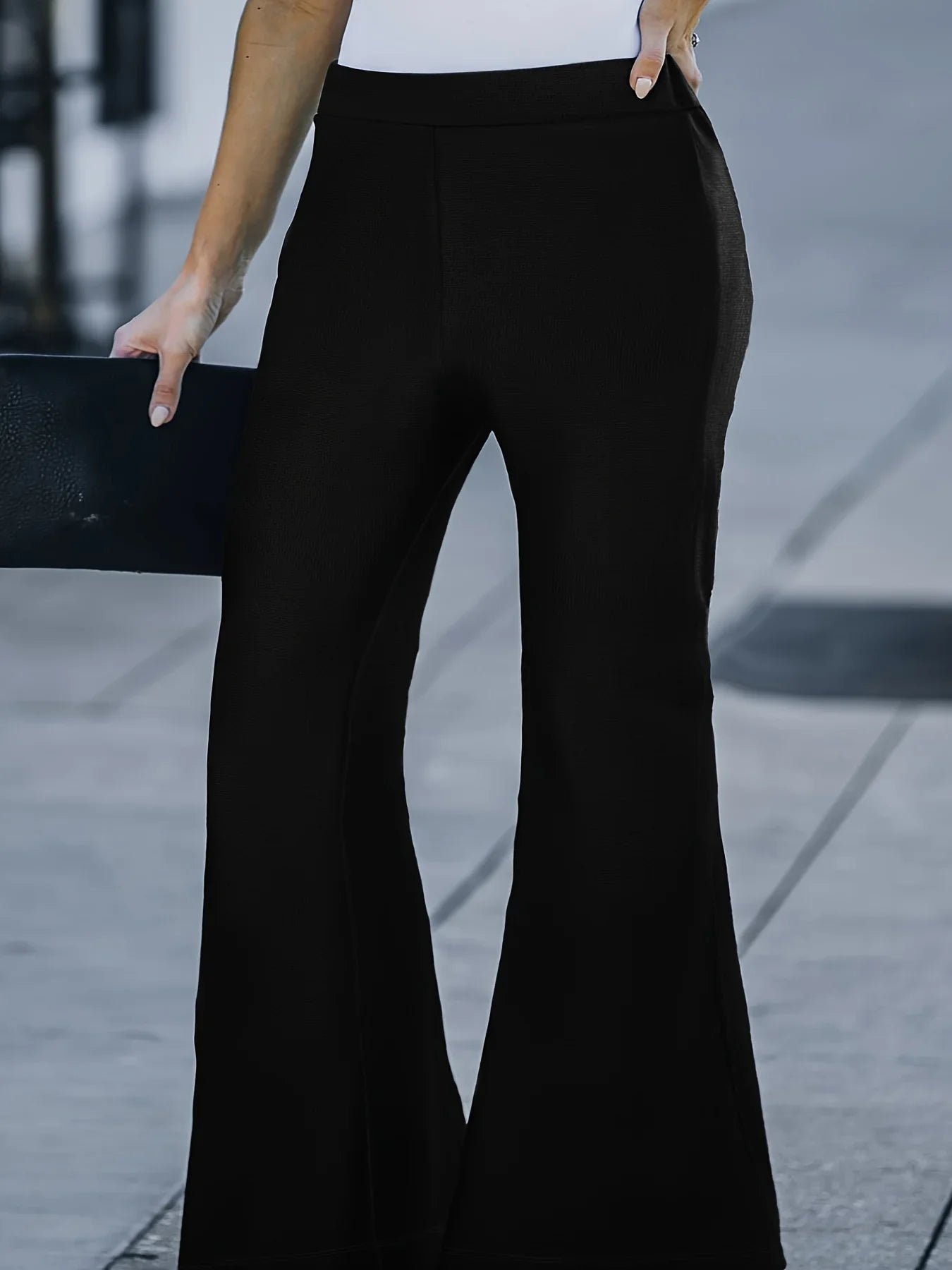 بنطلون واسع بتصميم أنيق ومريح ومُجعّد على الموضة Street Style