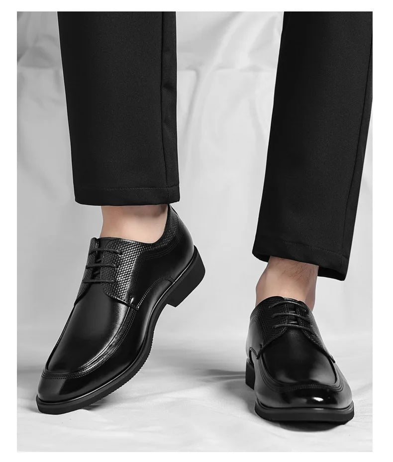 Spring Summer Hallow Dress Shoes for Men Solid Color Fashion Business Casual Shoes Male British Lace Designer Leather Shoe Man