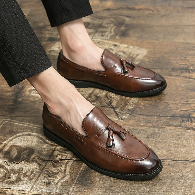 Size:38-46 American Academy Style Fringe Loafers for Men Men's Bottoms Casual Shoes Outdoor Fashion Blue Patent Leather Shoes