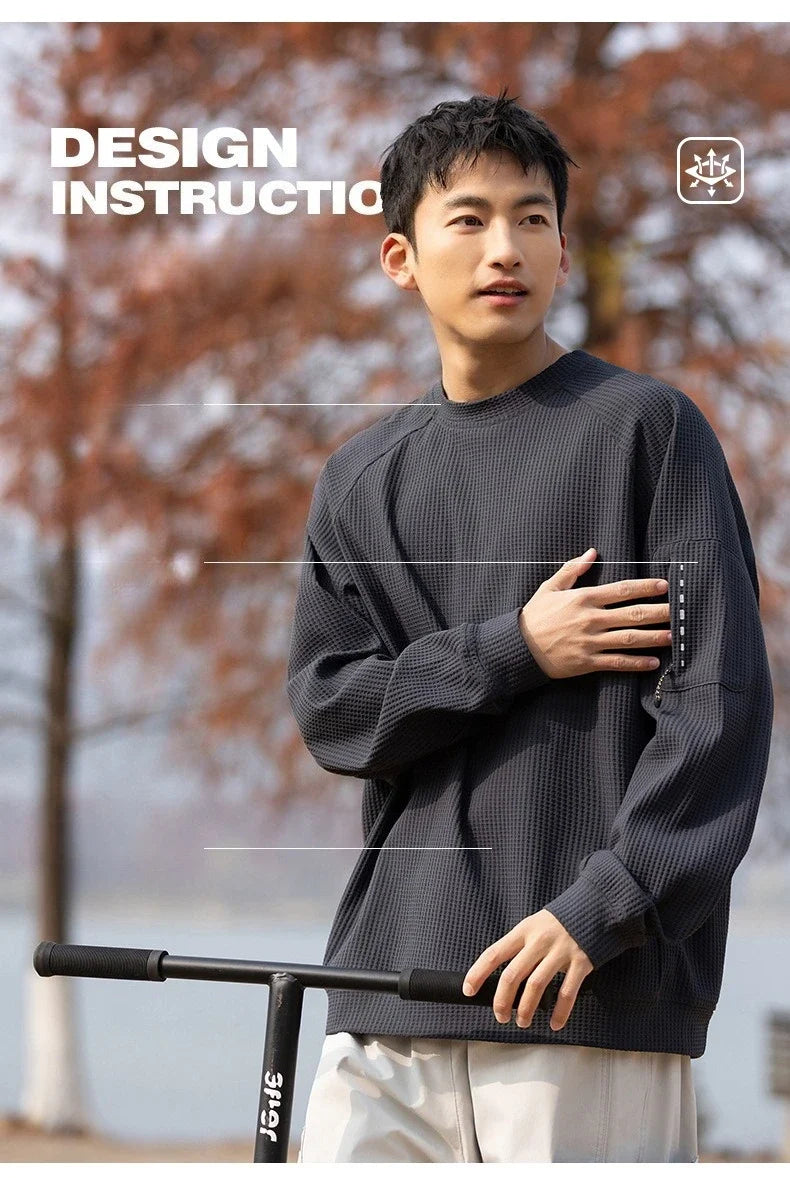 Outdoor Series: Classic Crew Neck T-Shirt with Moisture-Wicking, Quick-Drying & Antibacterial Tech for All-Weather Commute
