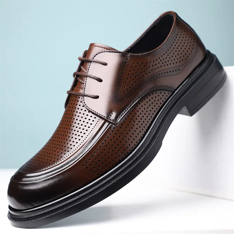 New Lace Designer Derby Shoes for Man Hallow Breathable Business Casual Leather Shoes Male Summer Autumn Fashion Dress Shoe Man