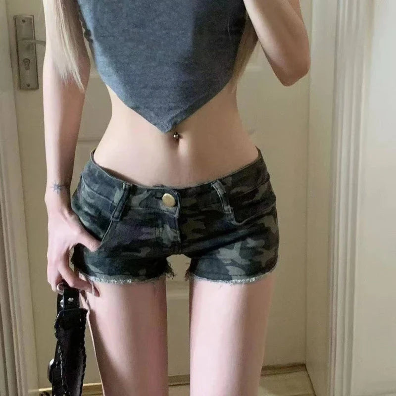 Women's Tassel Denim Shorts Streetwear Low Waist Mini Jeans Shorts 2000s Vintage Y2k Cowboy Short Pants Harajuku Clothes