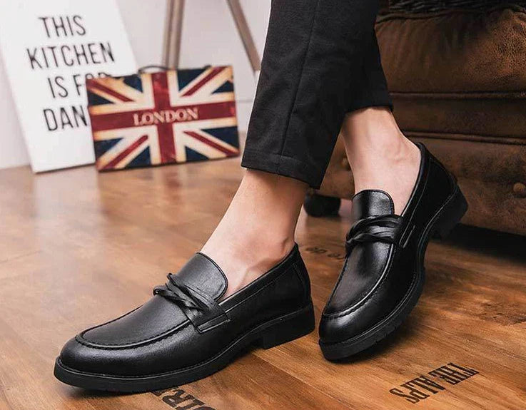 With Tassels Loafers Office Leather Shoes for Men Platform Thick Sole Pointed Toe Man Casual Shoe High Quality Fashion Elegant