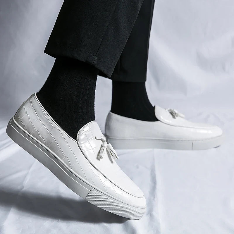 Zapatos De Hombre Loafers Men's Tassel Slip-On Comfortable Men Leather Shoes Casual Shoes Fashion Oxford Shoes Large Size 38-47