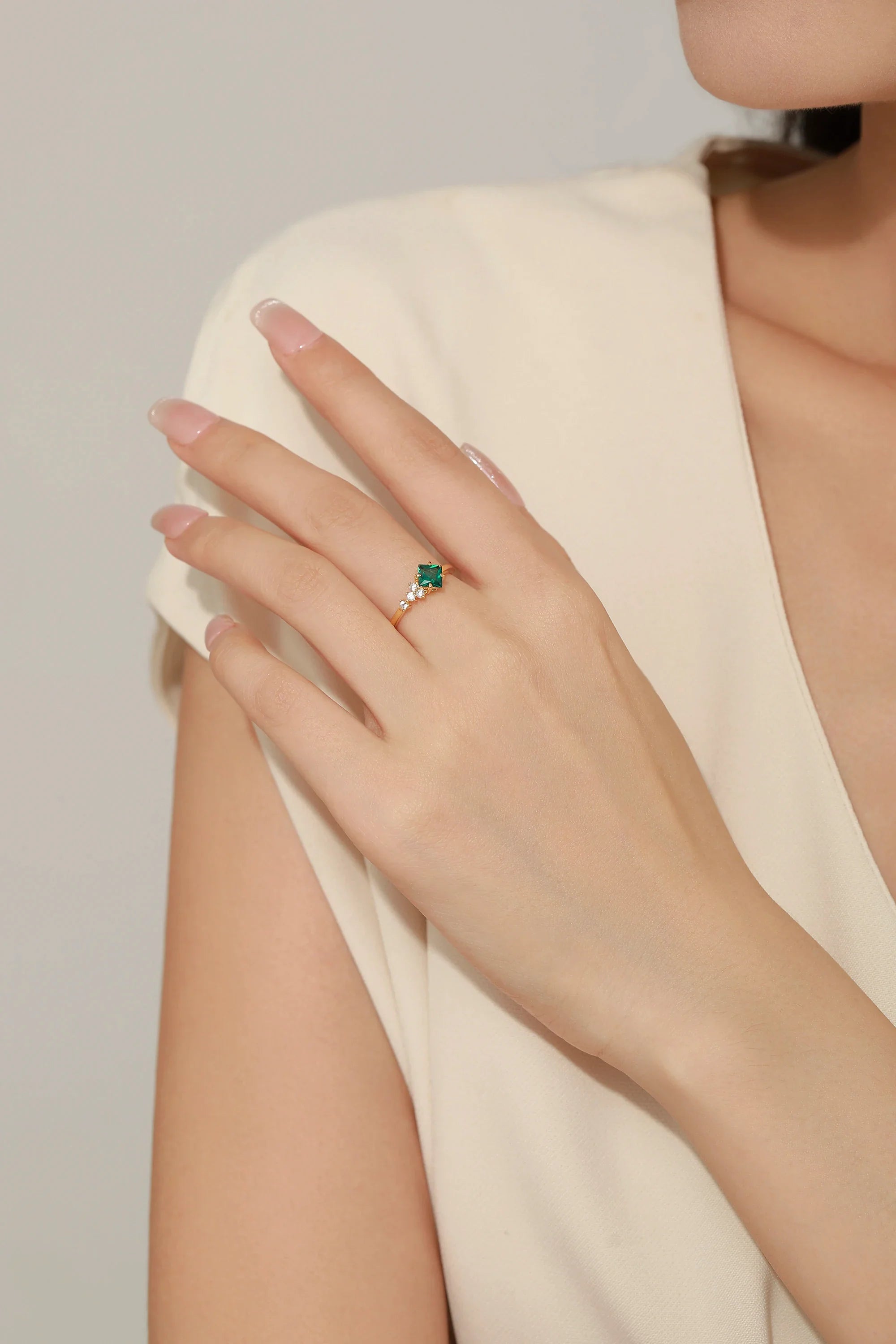 Original Design Created Emerald Fold Ring Luxury 925 Sterling Silver Gold plated for Women Party Wear Jewelry Hot Sale