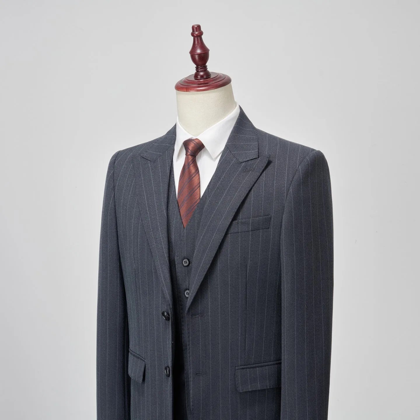 2025 Muscular Groom Suits US Sizes 3D Tailored Italian TR for Broad Shoulders Wedding & Business Set with Adjustable Trousers