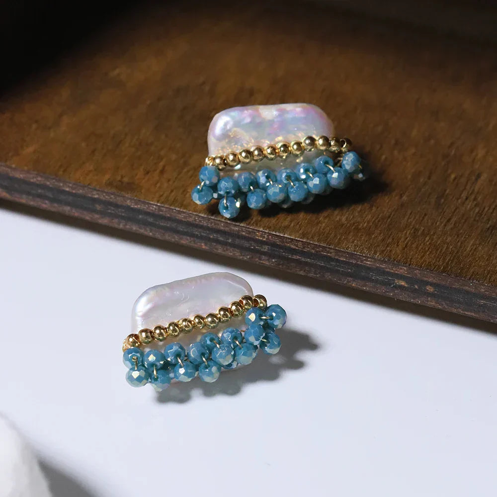 Natural Freshwater Baroque Pearl Earrings Korean Style Women Luxury Jewelry Fashion Ladies and Girls Gift GE1586