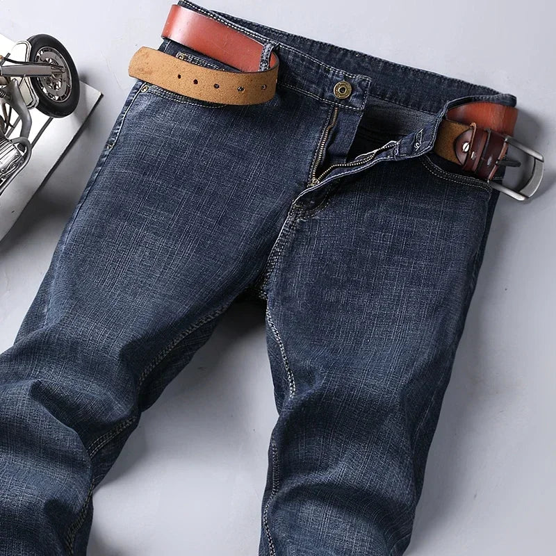 Mens High Quality Jeans Fashion Straight Denim Pants Men Classic Casual Jeans Male Plus Size Denim Trousers Ripped Jeans 28-40