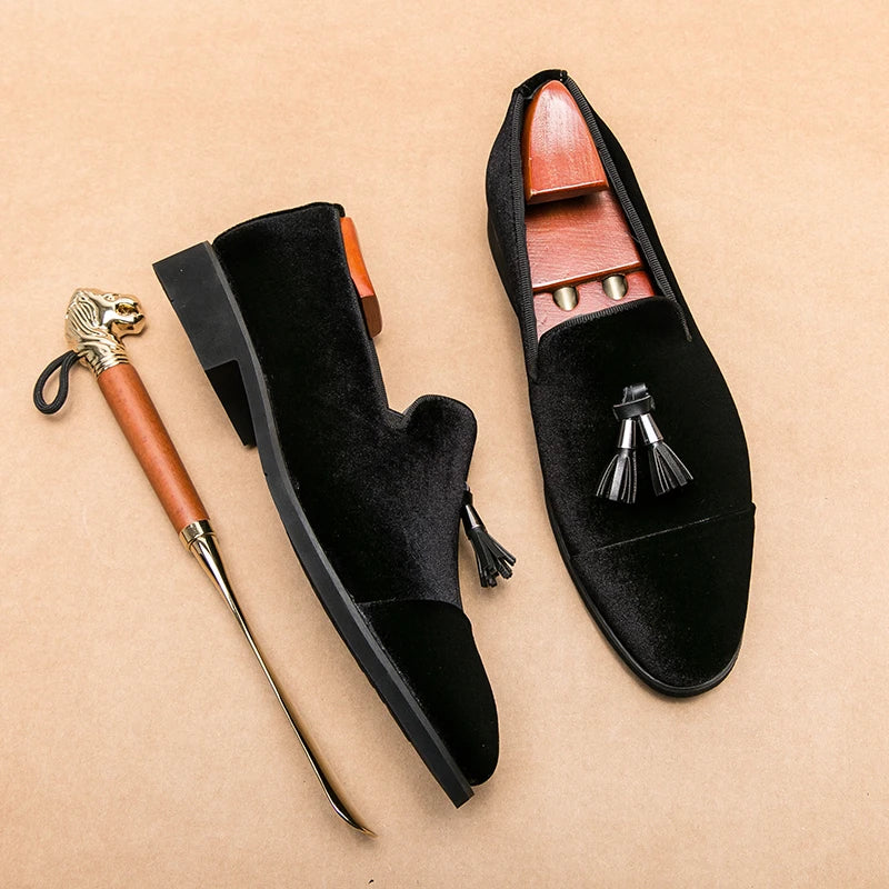 Luxury Brand Suede Green Loafers Men Slip-on Tassel Soft Leather Wedding Shoes Flats Men Shoes Casual Shoes Nubuck Leather Shoes