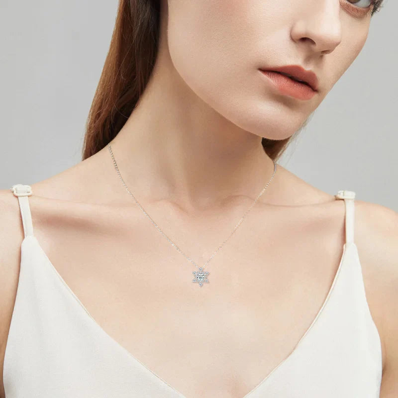 Round Cut Moissanite Snowflake Pendant Necklaces for Women Solid 925 Sterling Silver Chains Wedding Jewelry Gift Collar