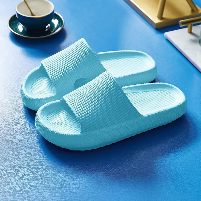 Summer Thick Sole Slippers Men Sandals Indoor Casual Slippers Outdoor Breathable Sandals Non-slip Bathroom Men's Shoes