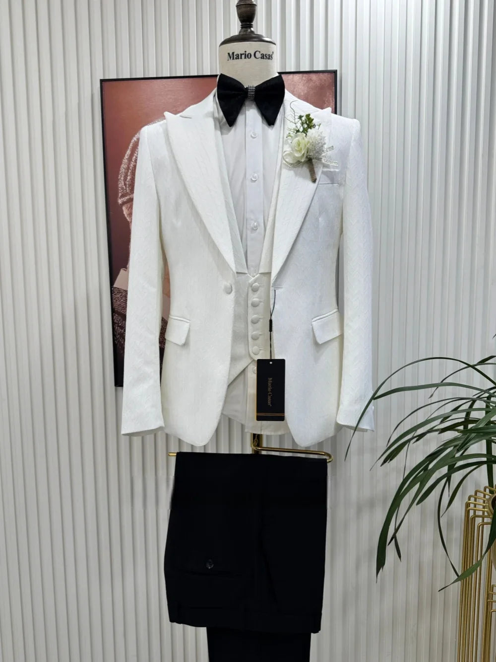 New Popular White Man Suits 3 Pieces For Formal Occasion Peak Lapel Men's Tuxedo Wedding Party Wear Jacquard Suit Set For Men