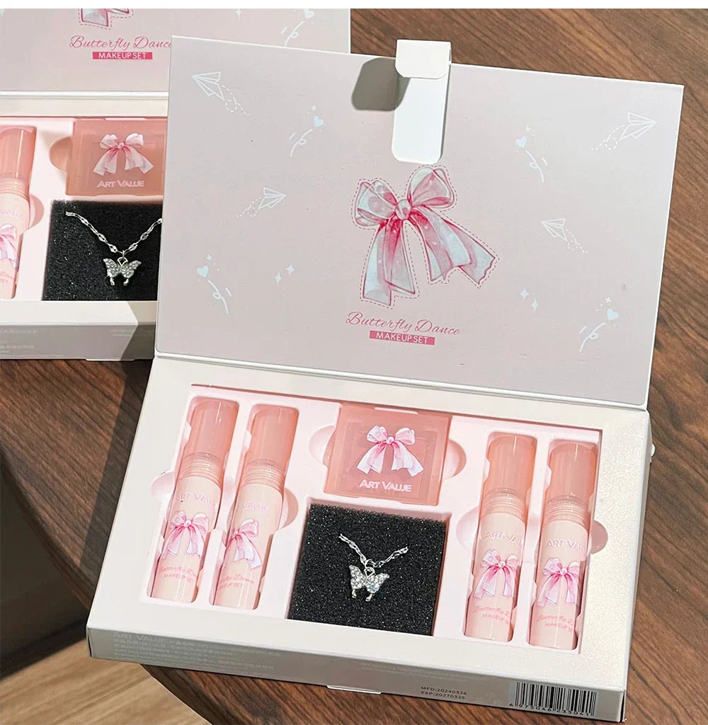 Makeup Sets Include 4Pcs Velvet Matte Lip Mud,1 Pc Blush Palette And 1 Necklace Gift Cosmetics Kits Lasting Lipgloss
