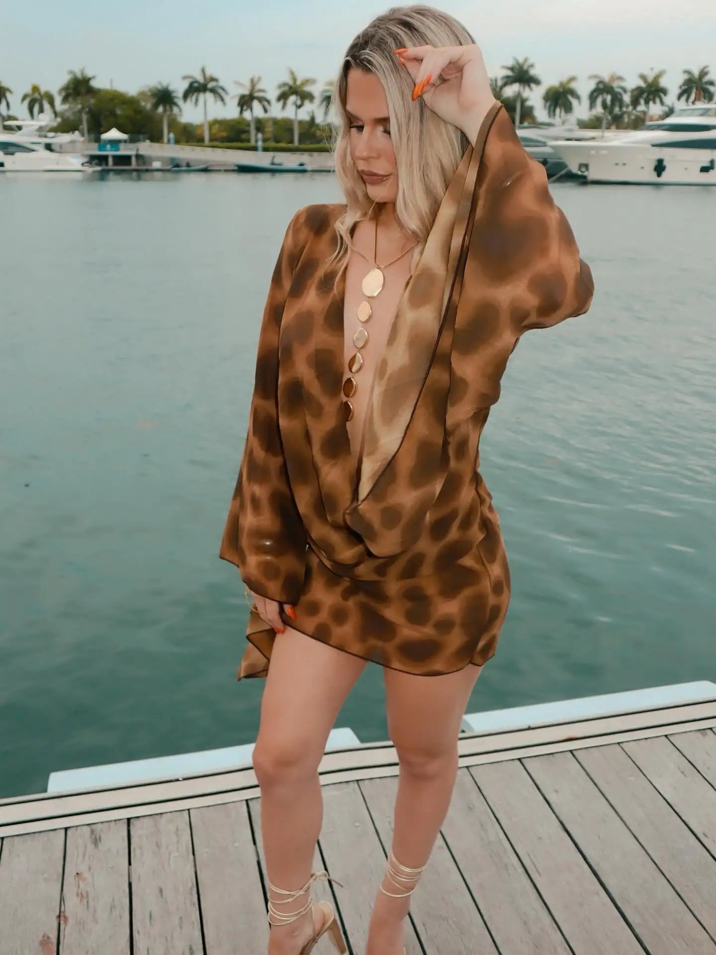 2025 Autumn Fashion Street Style Sexy Low-Cut Plunging Neckline Leopard Printed Flare Sleeve Women Beach Vacation Mini Dress C95