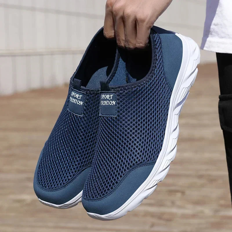 New Running Shoes for Men Breathable Sports Shoes Light Weight Fashion Summer Mesh Breathable Sneakers for Men Plus Size 38-47