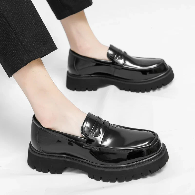 New Men's Luxury Leather Shoes Genuine Leather Dress Shoes Fashion Loafers Slip-on Comfy Casual Business Shoes Fomal Mocassins