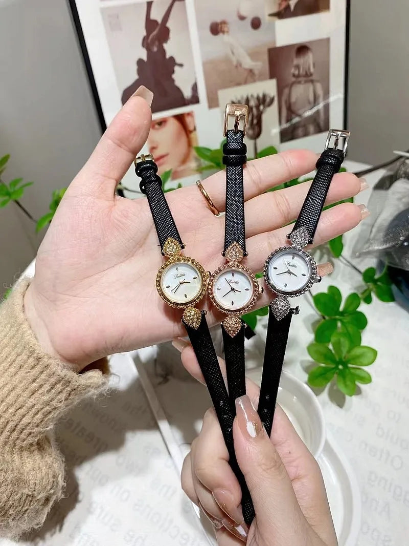 Women Watch Light Luxury Brand Shell Faced Diamond Watches Waterproof Leather Strap Ladies Fashion Quartz Wristwatch gift