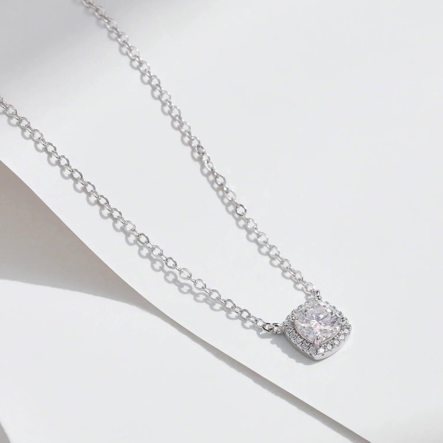 1 Carat Square Cushion Cut Halo Moissanite Pendant Necklace For Women 925 Sterling Silver Dazzling Wedding Bridal Jewelry