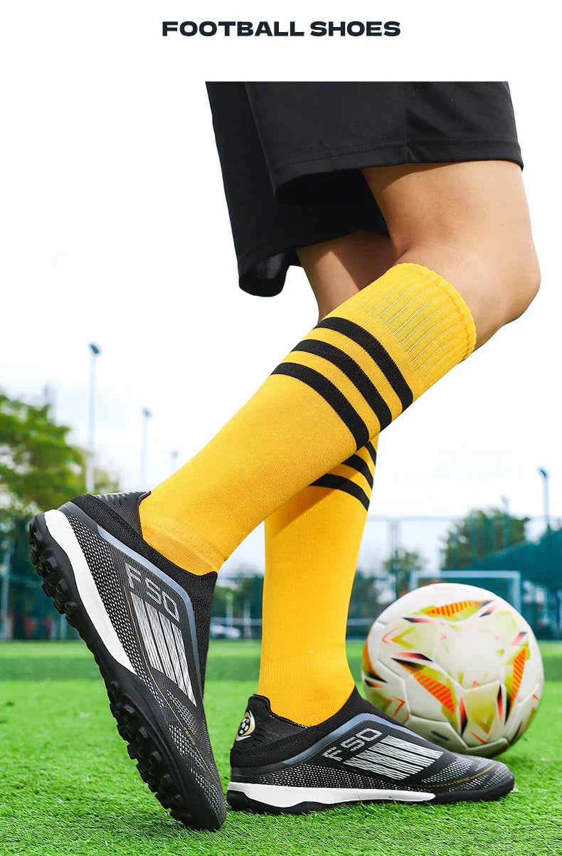 New Men Football Boots Sneakers Soccer Shoes Cleats Long Spikes Ultralight Match Breathable Indoor TF Training Drop Shipping
