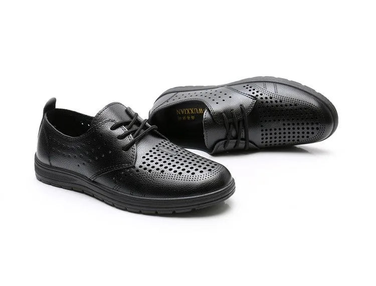2026 Summer Men Sandals Business Casual Leather Hollow Out Shoes Breathable Soft Sole Clogs Fashion Comfortable Outdoor Slides
