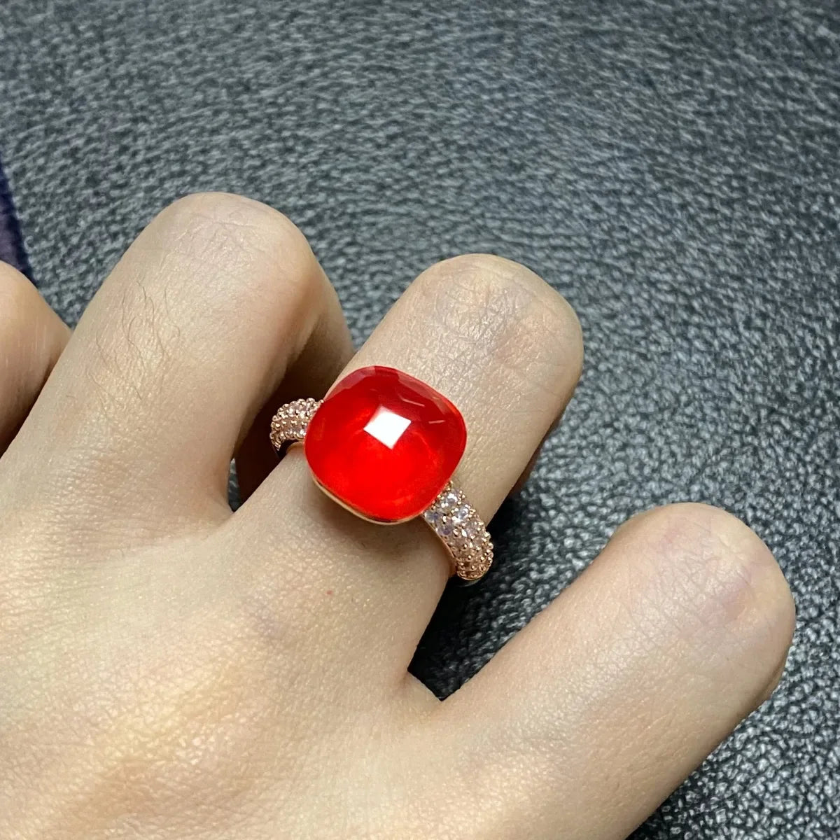 Original Design Pink Crystal Zircon Ring Candy Style Flat Ring for Women Wedding Party Fashion Jewelry Gift