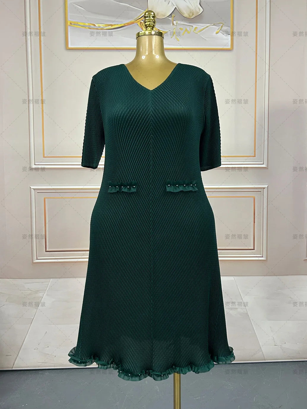 Miyake Pleated Dresses 2026 New Elegant V-Neck Fashion Plus Size Elastic European Women's Elegant Ball Gown Knee-Length Dress