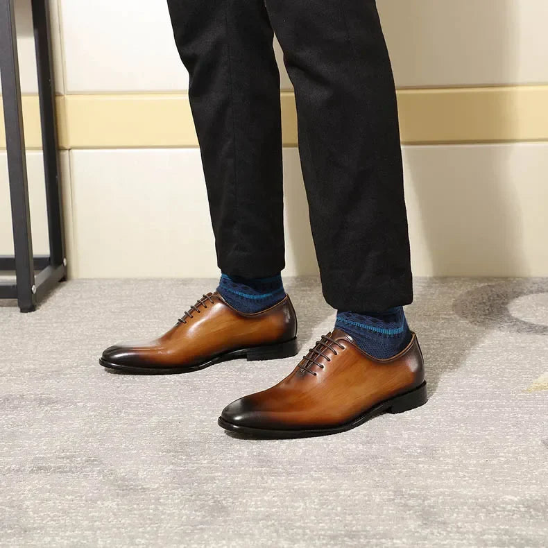Designer Genuine Leather Mens Wholecut Oxford Shoes Luxury Brand Black Brown Dress Shoes for Business Office Formal Wear