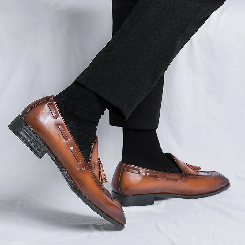 Fashion Shoe Office Shoes for Men Casual Shoes Breathable Leather Loafers Mens Driving Moccasins Comfortable Slip on 2023 Brown