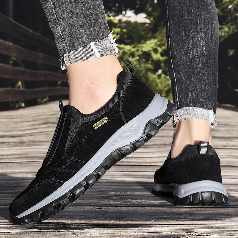 2025 New lightweight casual sports shoes, men's plaque-sized running shoes, loafers, walking and outdoor hiking shoes