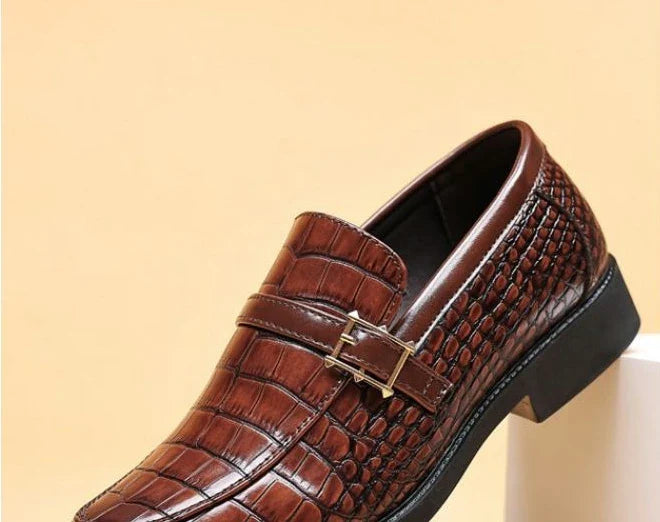 Dark Brown Pointed Toe Social Shoe for Men New Low Price Leather Casual Gentleman Luxury Designer Elegant Office Dress Shoes Man