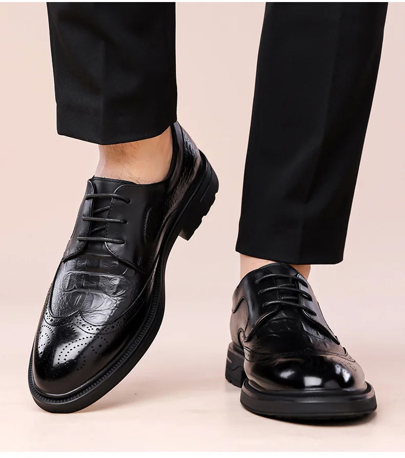 Korean Solid Color Cow Leather Shoes for Men Spring Summer New Lace Designer Brogue Shoes Man Fashion Business Casual Shoe Male